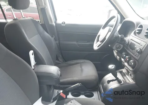 2016 Jeep Patriot Latitude из США, поврежденный, VIN 1C4NJRFB1GD758819